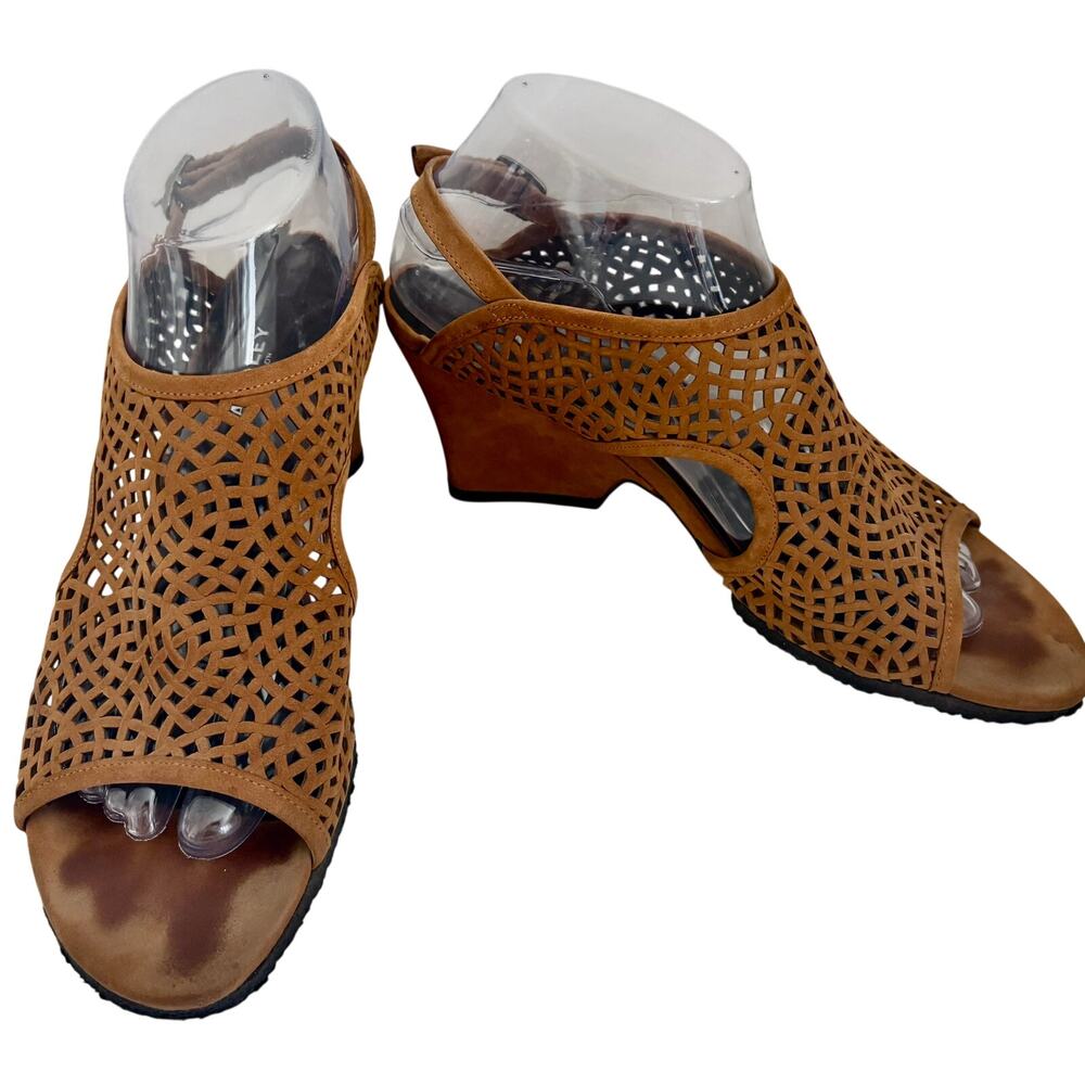 Audley London Tan Perforated Suede Sandals Heels Open Toe Boho Festival Spain